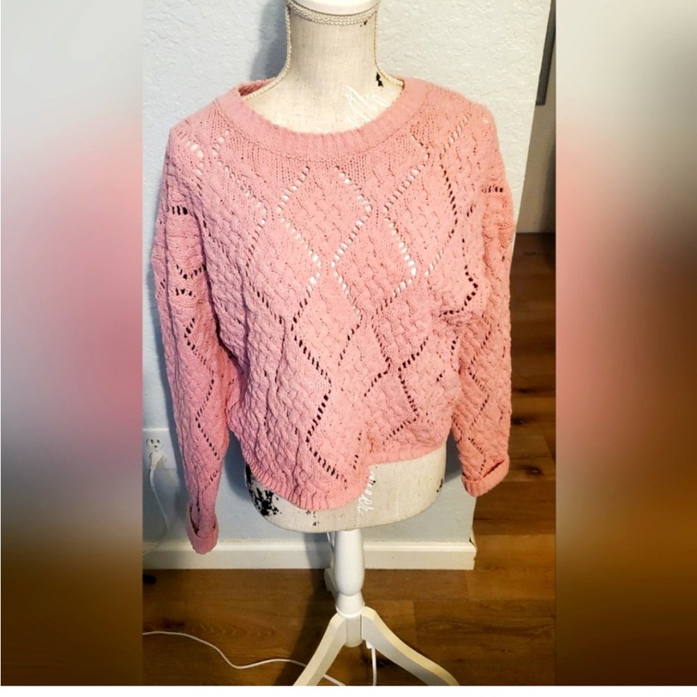Sincerely Jules Super soft pink open knit sweater. Size M